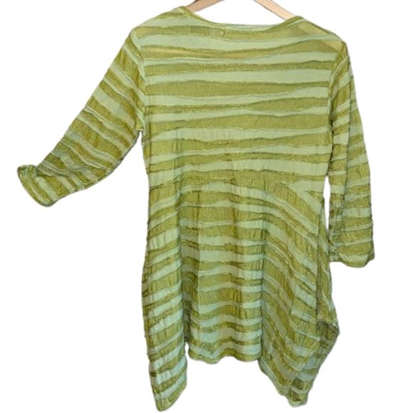 Cut • Loose Chartreuse Green Swing Top Relaxed Lagenlook Layered Style Rib Tunic - Picture 2 of 8